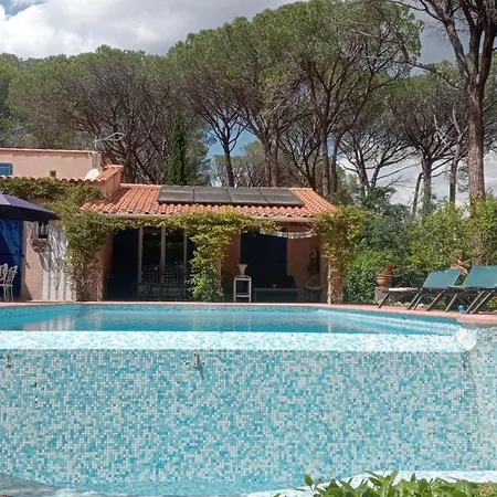 L'esbadaia Villa