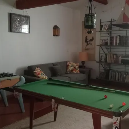 Villa L'esbadaia *