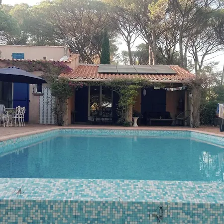 L'esbadaia Villa