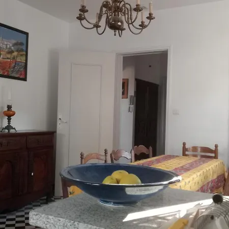 Villa L'esbadaia