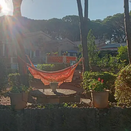 Villa L'esbadaia *
